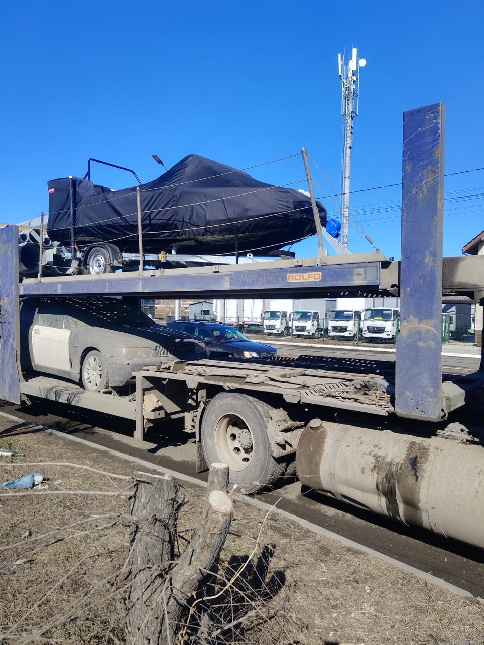 Моторная лодка Красноярск - 1197-й км, трасса Р-297 Амур 